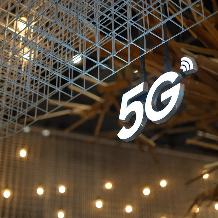 5G Hotspots: Revolutionizing Home and Business Internet Access in Rural and Underserved Areas