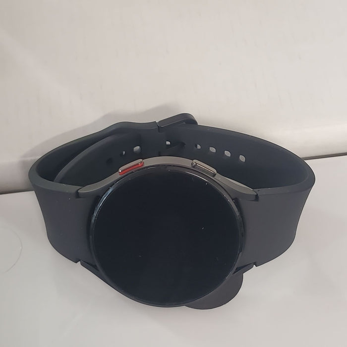 34 Units Mixed Samsung Watches - FOR PARTS - Diagnosed for Repair (For Parts Only / Not Working, Black)