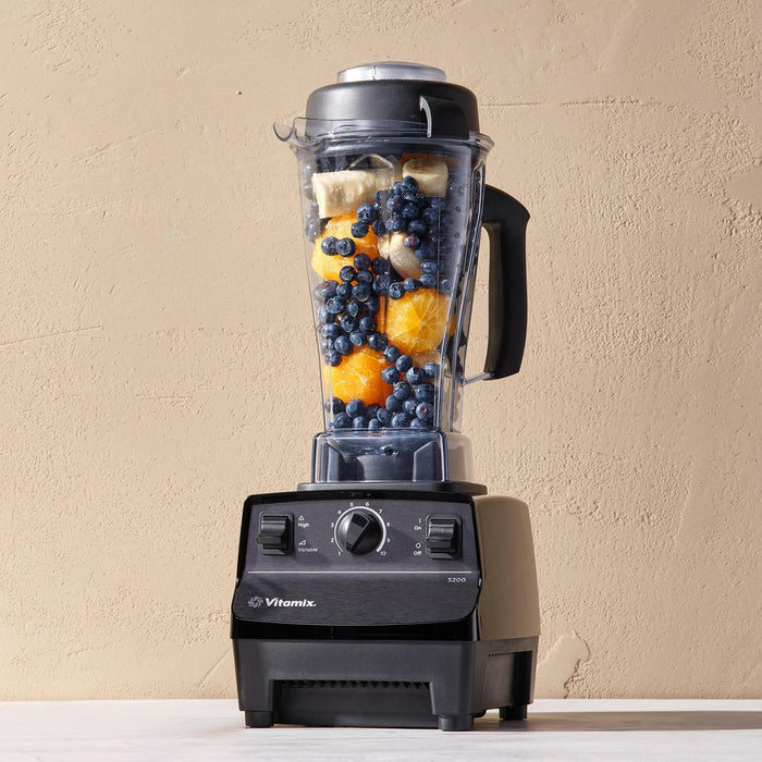 Vitamix 5200 Blender Professional-Grade, Steel Blades, Self-Cleaning 64 Oz Black (Open Box, )