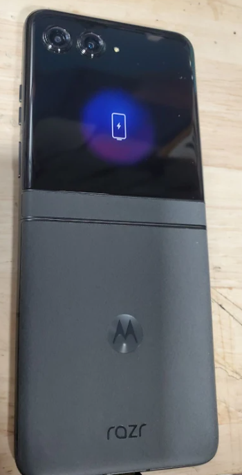 Moto Razr 5G 2024 (256GB, 8GB) 6.9"  5G / 4G LTE XT2453V *** READ DESCRIPTION*** (For Parts | Non-Functional, Koala Gray)