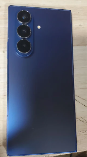 Samsung Galaxy Z Fold7 5G (256GB, 12GB) 8" Fully Unlocked ***READ DESCRIPTION*** (Renewed | Smart Saver, Blue Shadow)