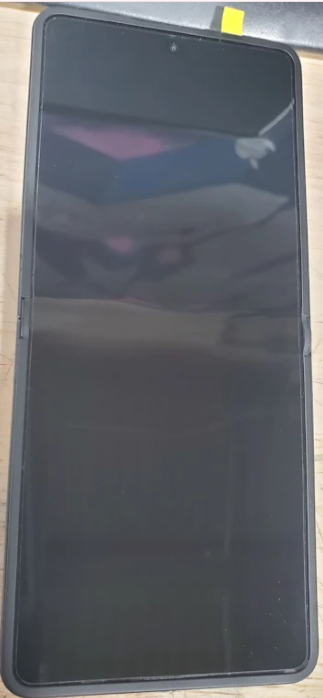 SAMSUNG Galaxy Z Flip7 5G (256GB, 12GB) 6.9" Fully Unlocked US***READ DESCRIPTION*** (Renewed | Smart Saver, Jet Black)