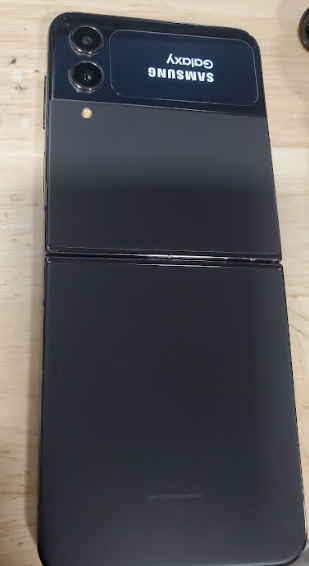 SAMSUNG Galaxy Z Flip4 5G (128GB, 8GB) 6.7" Fully Unlocked **READ DESCRIPTION** (Renewed | Smart Saver, Graphite)