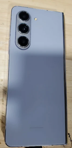 Samsung Galaxy Z Fold5 5G (512GB, 12GB) 7.6" Factory Unlocked GSM/CDMA F946U ***READ DESCRIPTION*** (Renewed | Smart Saver, Icy Blue)