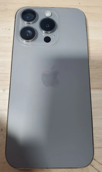 Apple iPhone 15 Pro (256GB, 8GB) 6.1", iOS 26, 5G / 4G LTE Fully Unlocked ***IMPORTANT READ DESCRIPTION*** (Renewed | Smart Saver, Natural Titanium)