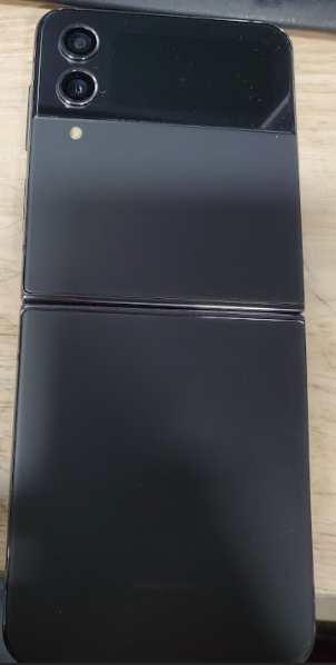 SAMSUNG Galaxy Z Flip4 5G (128GB, 8GB) 6.7" Fully Unlocked **READ DESCRIPTION** (Renewed | Smart Saver, Graphite)