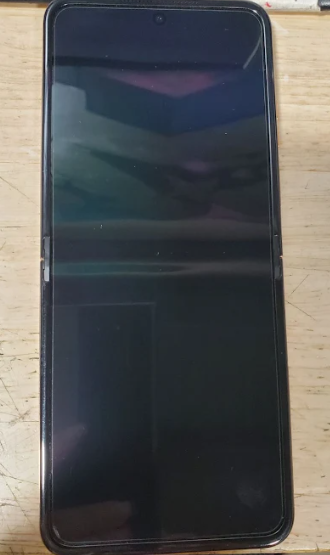 Motorola Razr+Plus 5G 2025 | 256GB, 12GB, 6.9" w/ Titanium Hinge Unlocked Global (Renewed | Smart Saver, PANTONE Mocha Mousse)