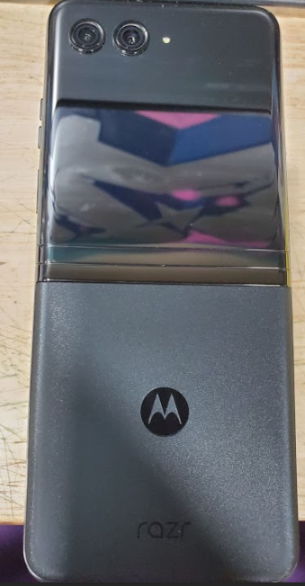 Moto Razr+ 5G 2023 (256GB, 8GB) 6.9" GSM Unlocked US 5G ***READ DESCRIPTION*** (Renewed | Smart Saver, Infinite Black)