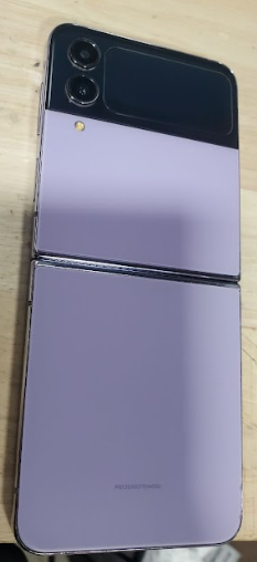 SAMSUNG Galaxy Z Flip4 5G (256GB, 8GB) 6.7" Fully Unlocked **READ DESCRIPTION** (Renewed | Smart Saver, Bora Purple)