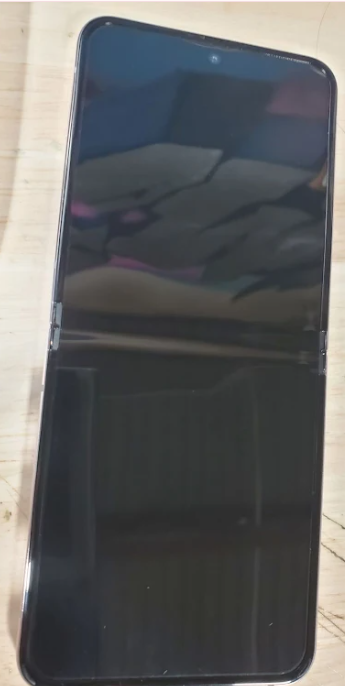 SAMSUNG Galaxy Z Flip5 5G (256GB, 8GB) 6.7" Fully Unlocked for US & Global F731U ***READ DESCRIPTION*** (Renewed | Smart Saver, Lavender)