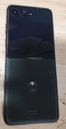 Original Display Screen + Cams + Housing + Batt FOR Motorola Moto Razr Ultra 5G 2025 (For Parts | Non-Functional, PANTONE Scarab Green)