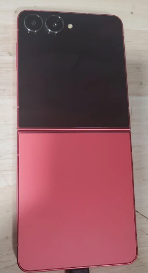 SAMSUNG Galaxy Z Flip7 5G (512 GB, 12GB) 6.9" Fully Unlocked US & Global F766U (Renewed | Smart Saver, Coral Red)