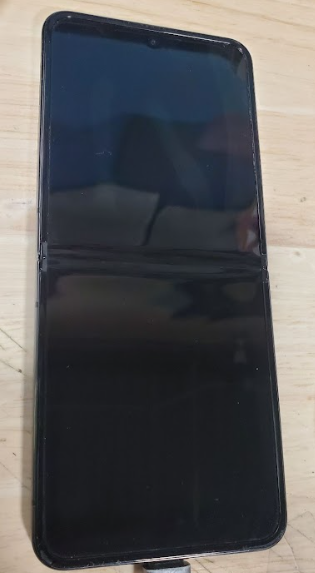 SAMSUNG Galaxy Z Flip4 5G (256GB, 8GB) 6.7" Fully **READ DESCRIPTION** (For Parts | Non-Functional, Graphite)