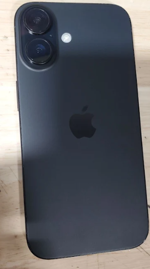 Apple iPhone 16 (128GB, 8GB) 6.1", iOS 18, 5G / 4G LTE Fully Unl **READ DESCRIPTION** (Renewed | Smart Saver, Black)