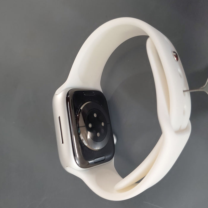 Apple Watch Series 8 (41mm, GPS + Cellular) 1.69" Fully Unlocked - FOR PARTS (For Parts Only / Not Working, Silver)